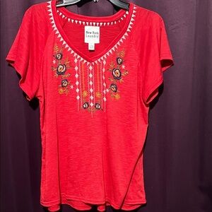 New York Laundry Red Embroidered Short Sleeve Tee